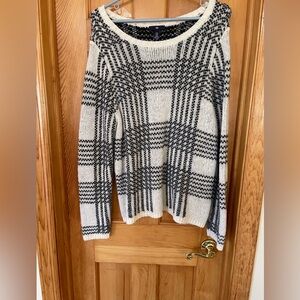 GAP Black and White Plaid Women's Sweater